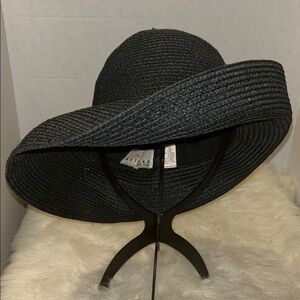 Betmar of NewYork Floppy Woman’s Straw Black Sun Hat